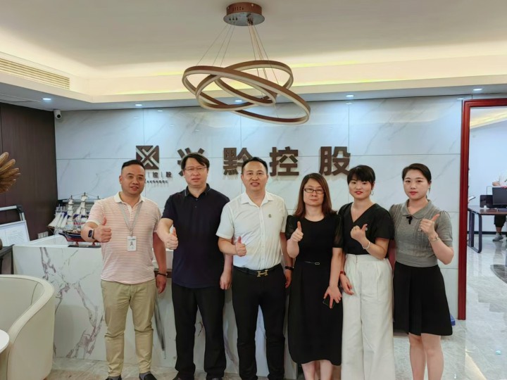 中天裝飾集團(tuán)赴浙江興黔建筑勞務(wù)有限公司交流學(xué)習(xí)