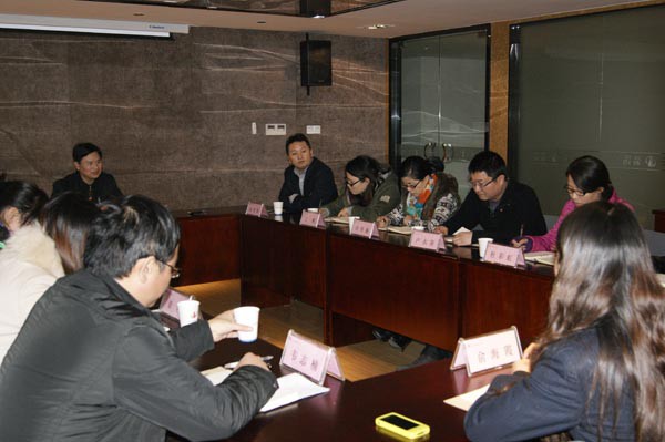 裝飾集團總部召開2012年度績效考核A等員工座談會